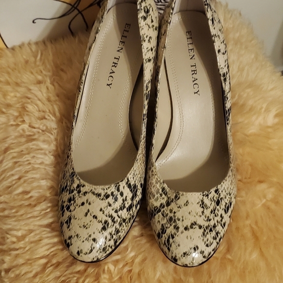 Ellen Tracy Gloria sneak print Wedges upper leather Shoes size 6M - Picture 8 of 12